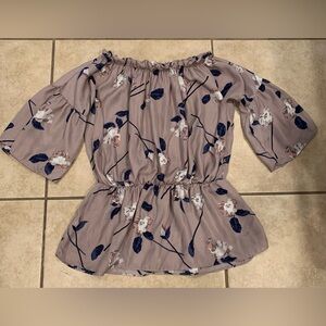 Off the Shoulder Purple Floral Top. Size: Small